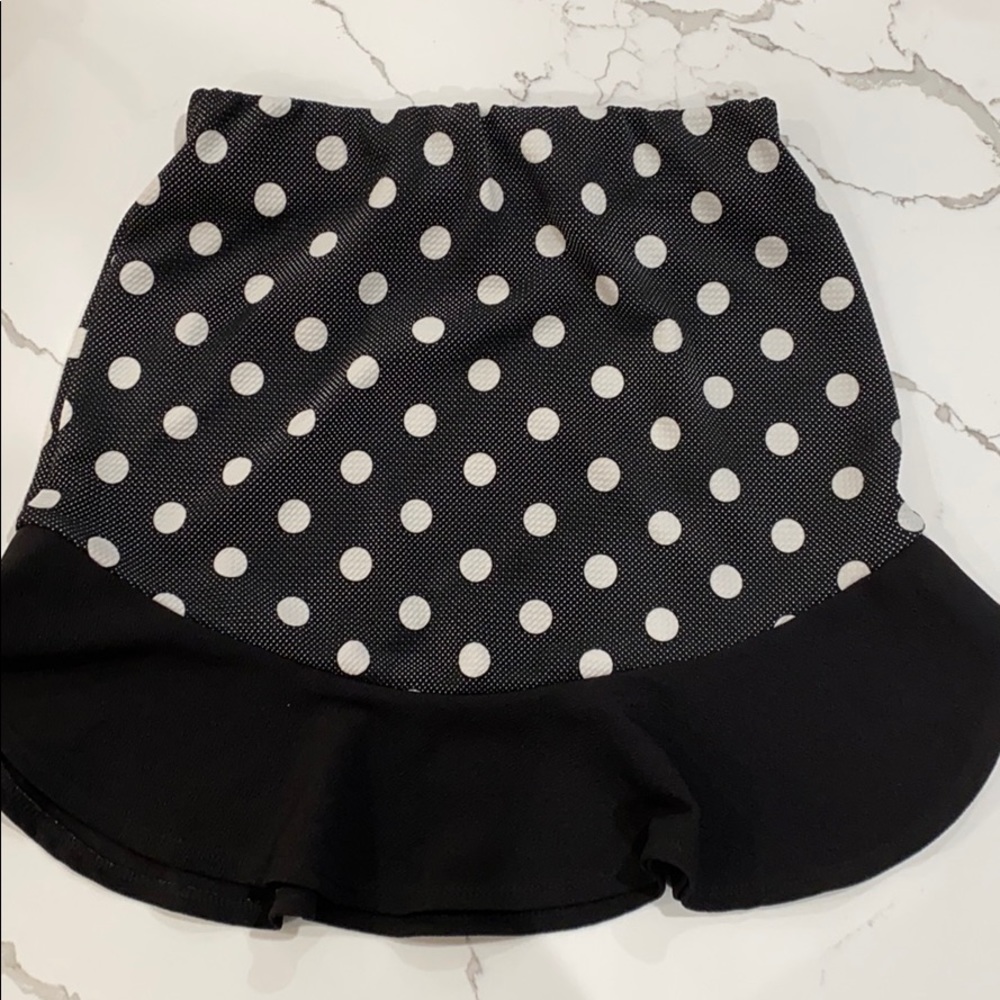 Red Sacks Fifth Avenue Polka Dot mini skirt sz M